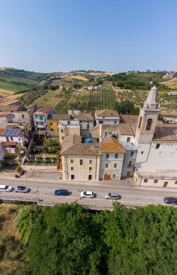 Palazzo Ducale Hotel Castilenti Kültér fotó